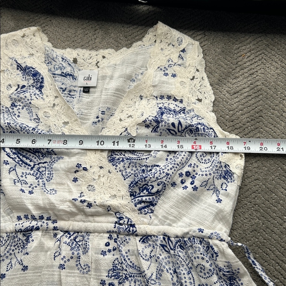 CABI Veranda Sleeveless Lace Trim Top With Drawstring Waist  Size Large - Picture 8 of 9